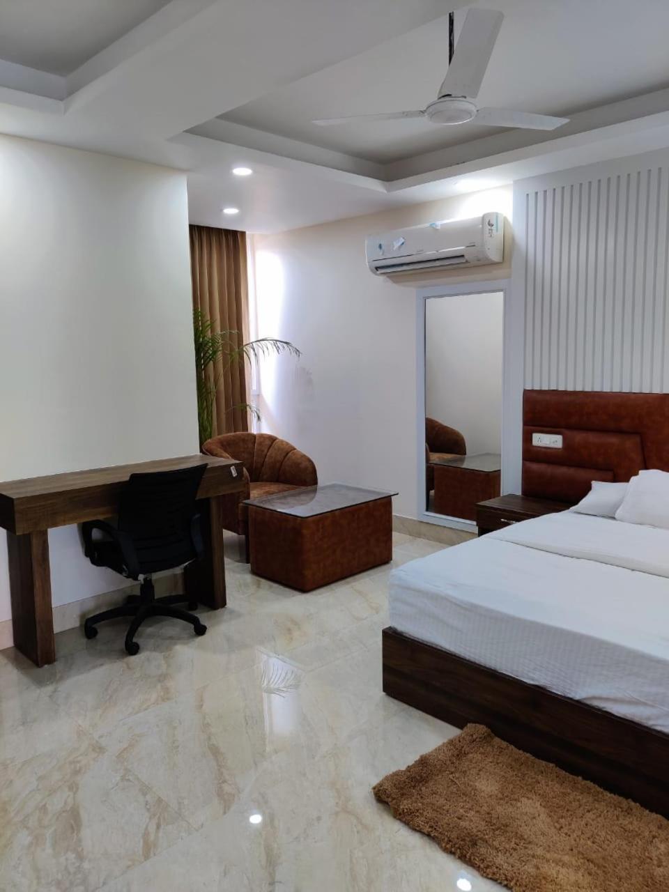 Hotel Maira Dehradun Exterior photo