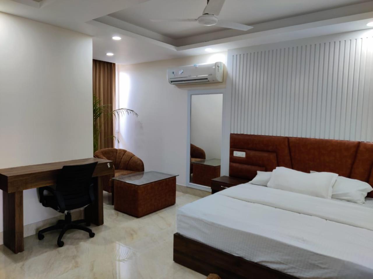 Hotel Maira Dehradun Exterior photo