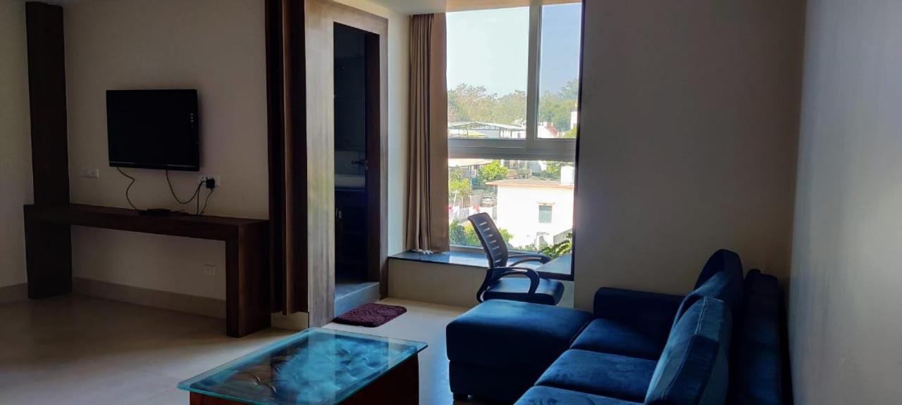 Hotel Maira Dehradun Exterior photo